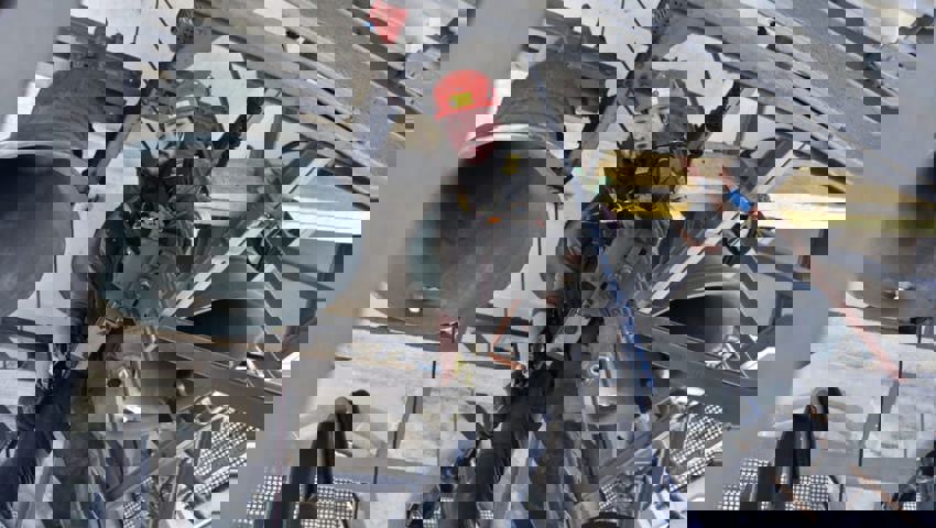  24. März: In diesen Tagen haben die Arbeiten zur Sanierung der 86-jährigen Glockenanlage der evangelischen Kirche in Grabs begonnen. 