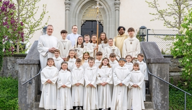 Erstkommunikantinnen und Erstkommunikanten aus Gams.