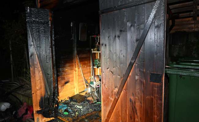 Gartenhaus in Brand geraten – Ursache wird abgeklärt