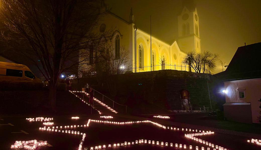 Zarte Lichter gegen die Armut