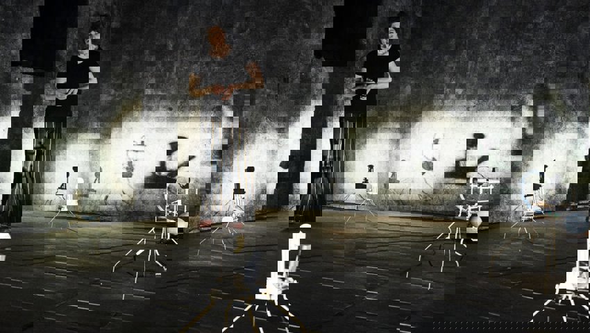  Szenenbild aus den verschiedenen Vorführungen im Schloss. 