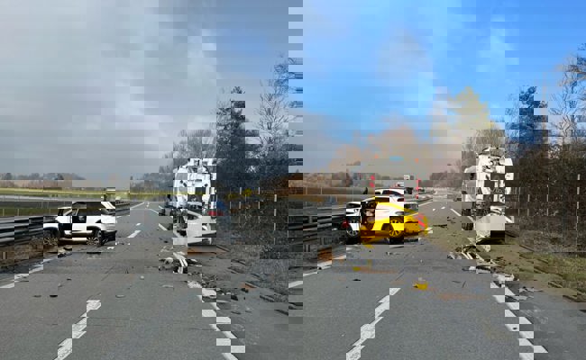 A13 zwischen Oberriet und Kriessern: Automobilist fuhr in eine Putzmaschine