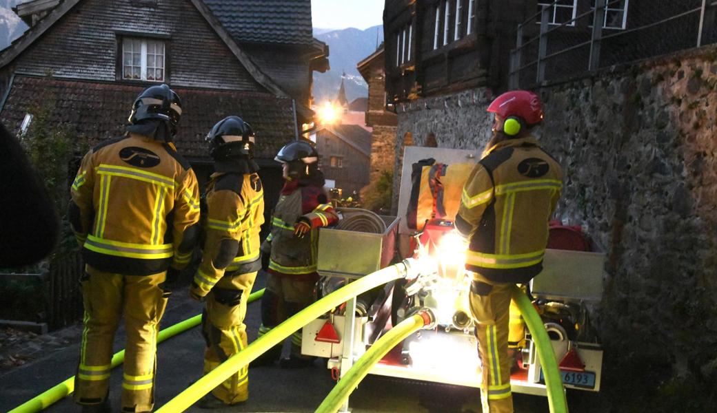 Zeitdruck und enge Gassen: Feuerwehren übten im Städtli