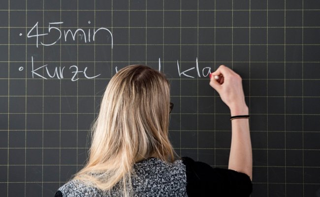 Fehlende Lehrerinnen und Lehrer: Kantonsrat berät einfachere Zulassung zum PHSG-Studium