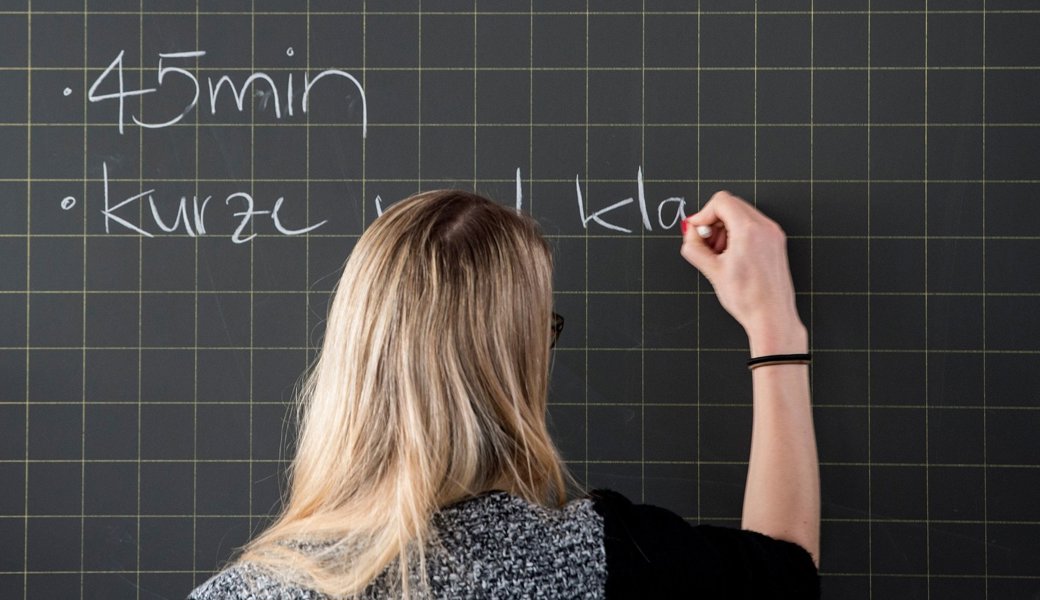 Fehlende Lehrerinnen und Lehrer: Kantonsrat berät einfachere Zulassung zum PHSG-Studium