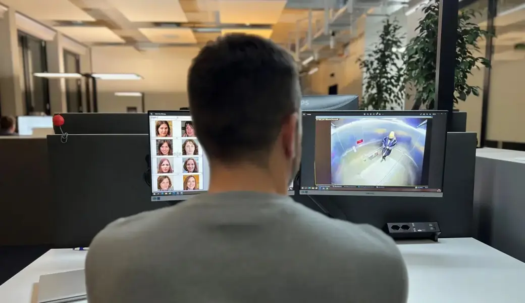 Mitarbeitende der Kantons- und der Stadtpolizei St.Gallen können sich künftig auf ihre Fähigkeiten testen lassen und bei Bedarf als Super-Recognizer eingesetzt werden.