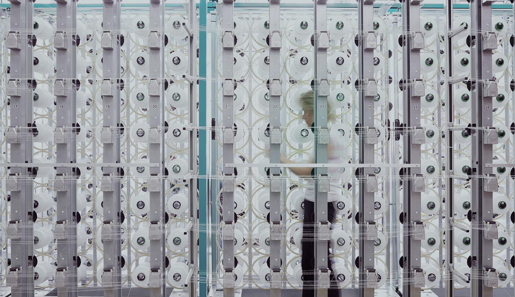 Die Schoeller Textil produzierte vor allem Schutztextilien für Outdoor-Bekleidung und Arbeitskleider.