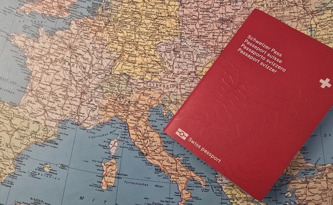 Der komplizierte und beschwerliche Weg zum Schweizer Pass
