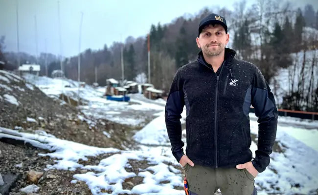 Im Dezember 2023 brannte seine Sägerei in Neu St.Johann ab: Nun baut Bruno Rutz seine Existenz neu auf