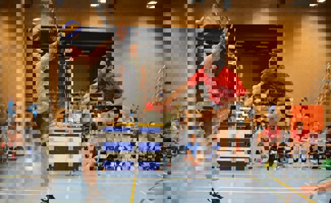 43 Teams zeigten grossen Einsatz und Teamgeist an der Volleyballnacht