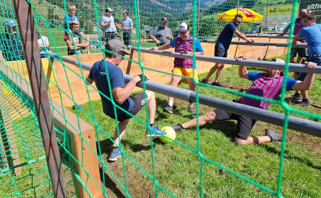 Hände ans Bschöttirohr: Das spezielle Grümpelturnier