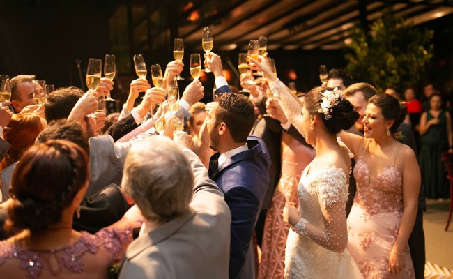 «Um Eindruck zu machen» – Pensionär stürmt Hochzeit mit Schreckschusspistole