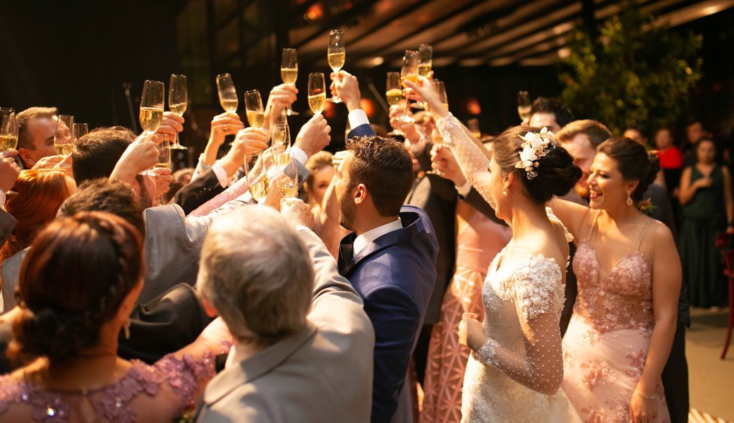 «Um Eindruck zu machen» – Pensionär stürmt Hochzeit mit Schreckschusspistole