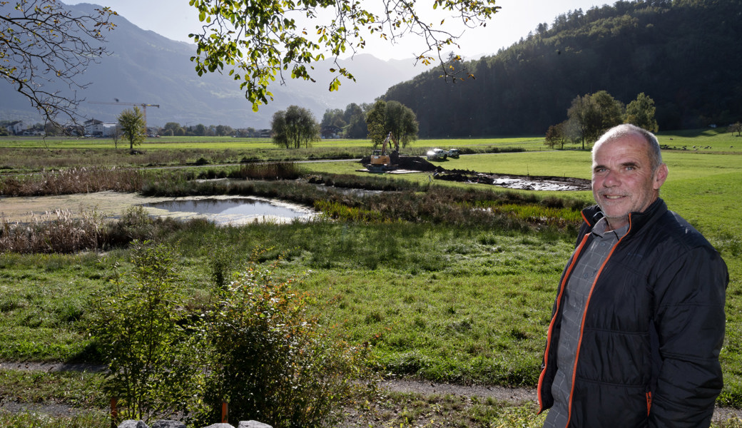 Die Renaturierung im Rietli ist Jürg Mäder eine Herzensangelegenheit. Zurzeit wird ein weiterer Weiher ausgehoben.