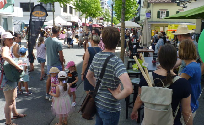 Knappe Mehrheit der Geschäfte erwartet Vorteile von der autofreien Bahnhofstrasse