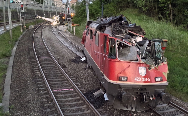 Gleisbagger schlitzt Lokomotive auf: Das ist vor einem Jahr in St.Fiden passiert