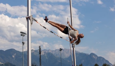 Selina Metzler überspringt souverän die Marke von 3.20 m