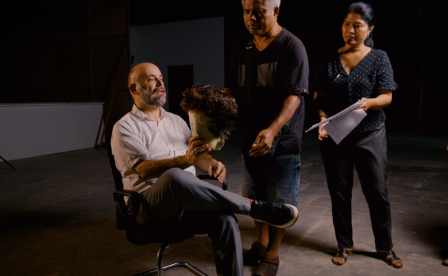 Orlando Bassi: Ein Dokfilm zeigt, wie der «Wig Man» auf Bali lebt